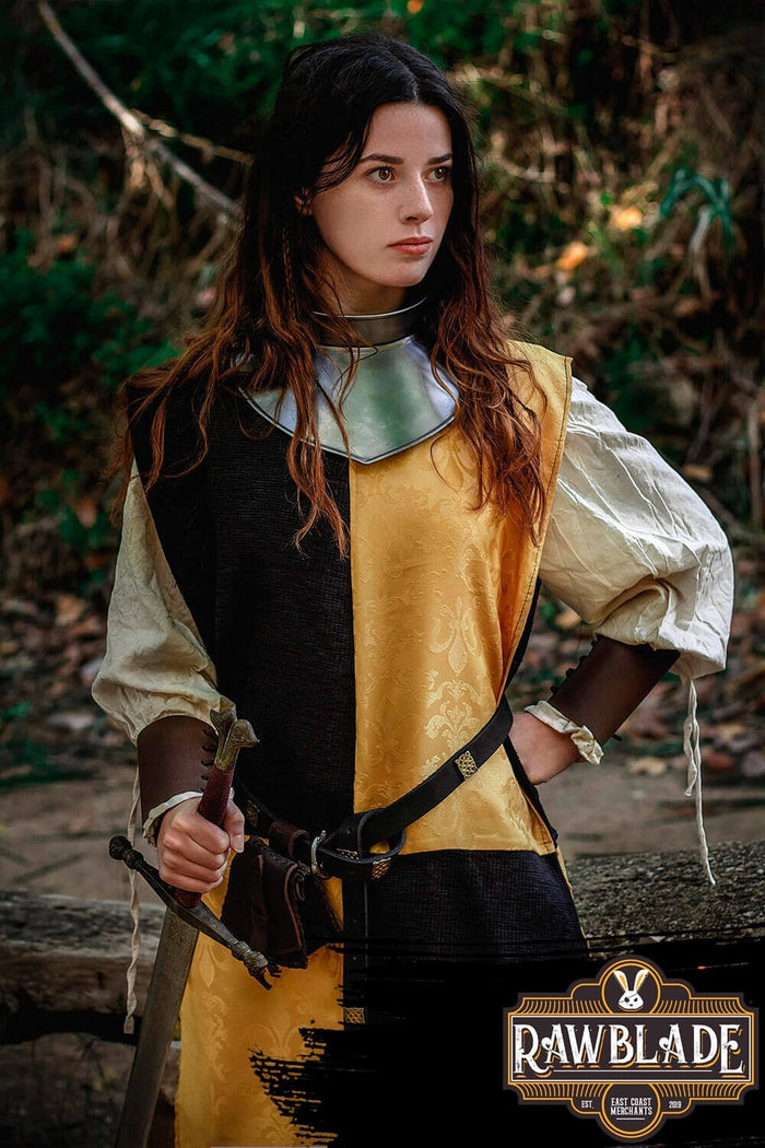 Lawrence tabard de chevalier Chessed - Jaune