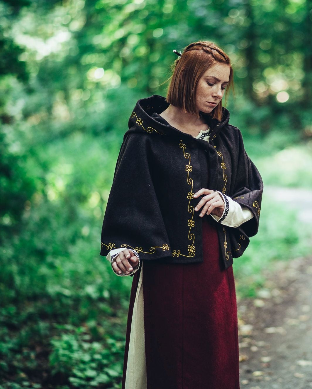 Kaproen Runa, zwart, wolmix