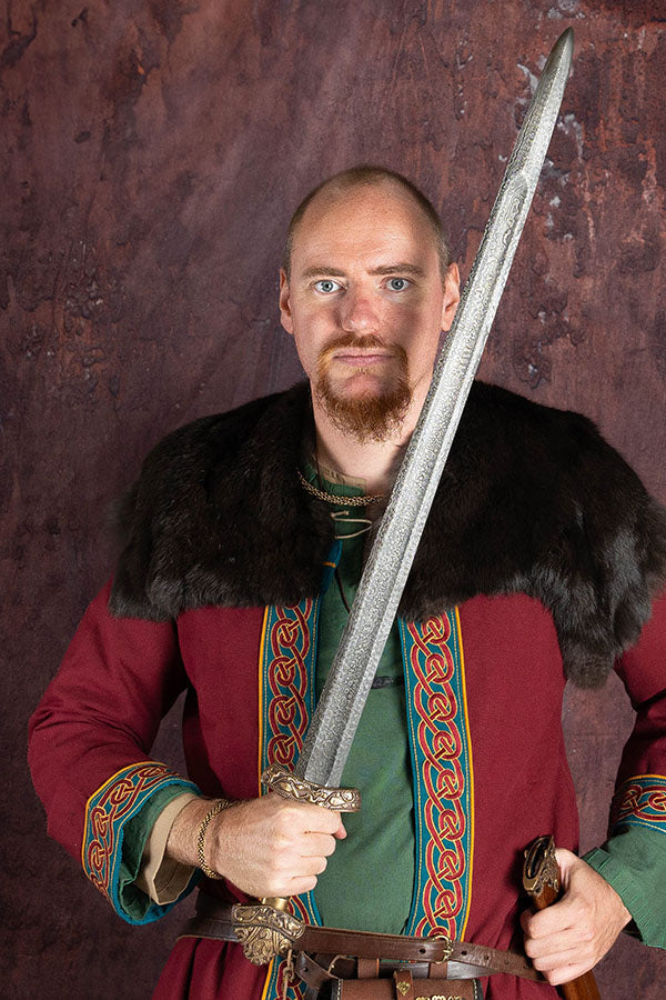 Wikiński miecz Dybek, damast, półostry