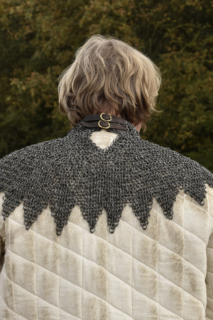 Bisschopsmantel maliënkraag geklonken ronde ringen, 8 mm