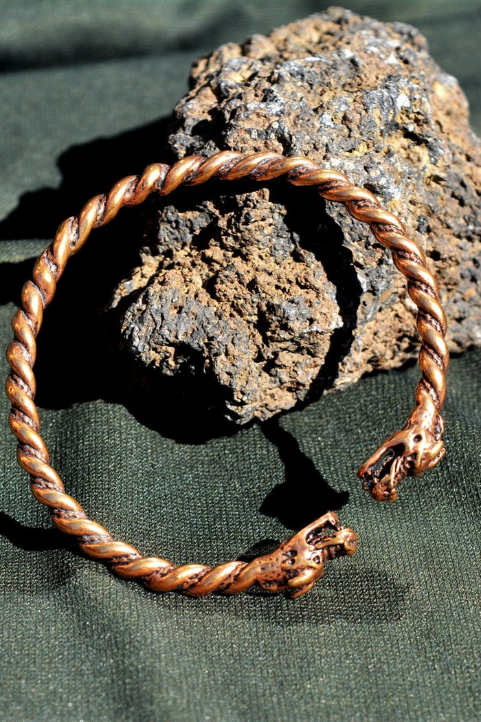 Dragon bracelet, bronze