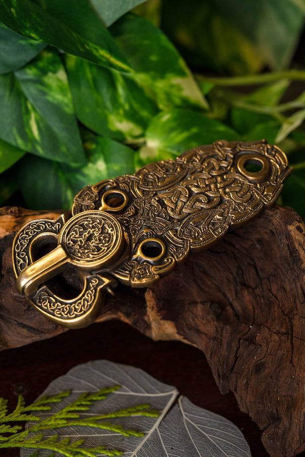 Boucle Sutton Hoo, laiton