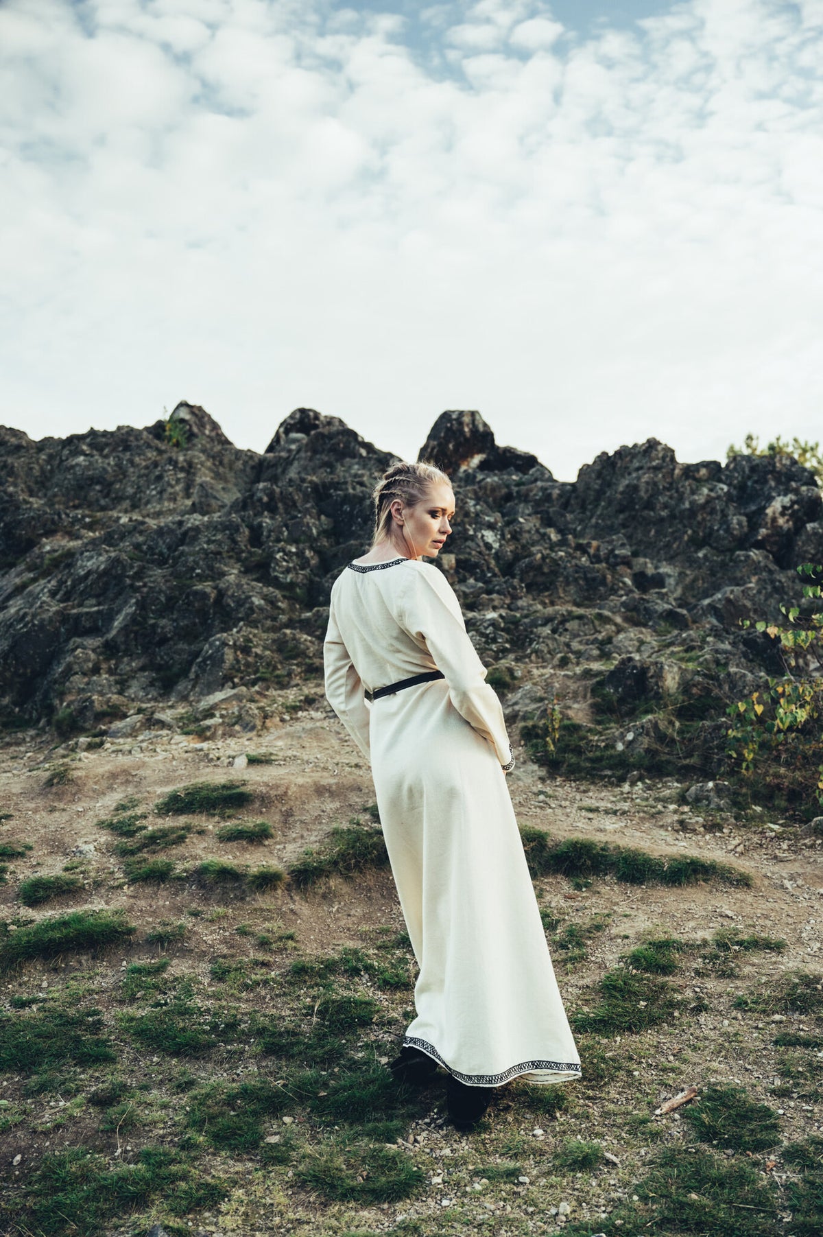 Vroegmiddeleeuwse jurk Aelswith, naturel