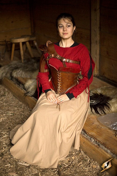 Leather shoulder armor, brown