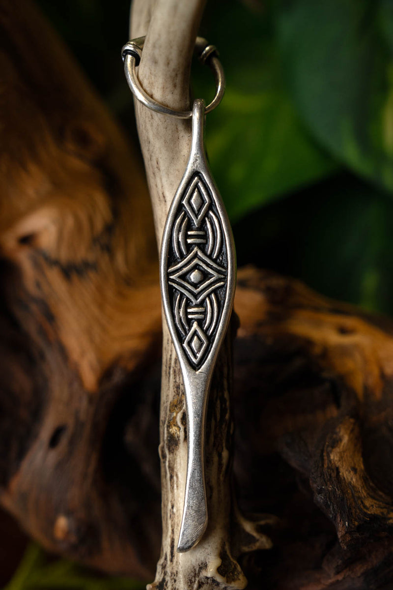 Limpiador de uñas vikingo Birka tumba 660, plateado