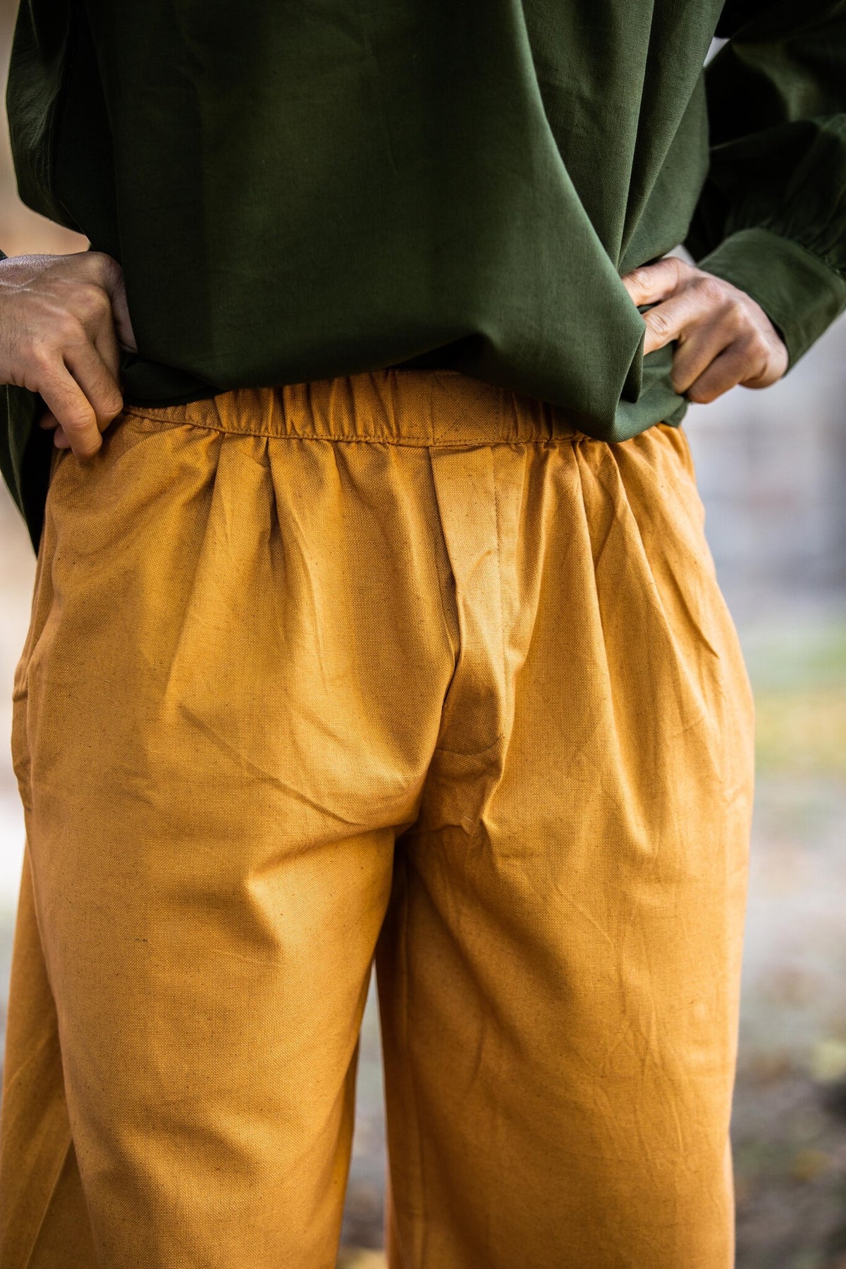 Dreiviertelhose, honigbraun