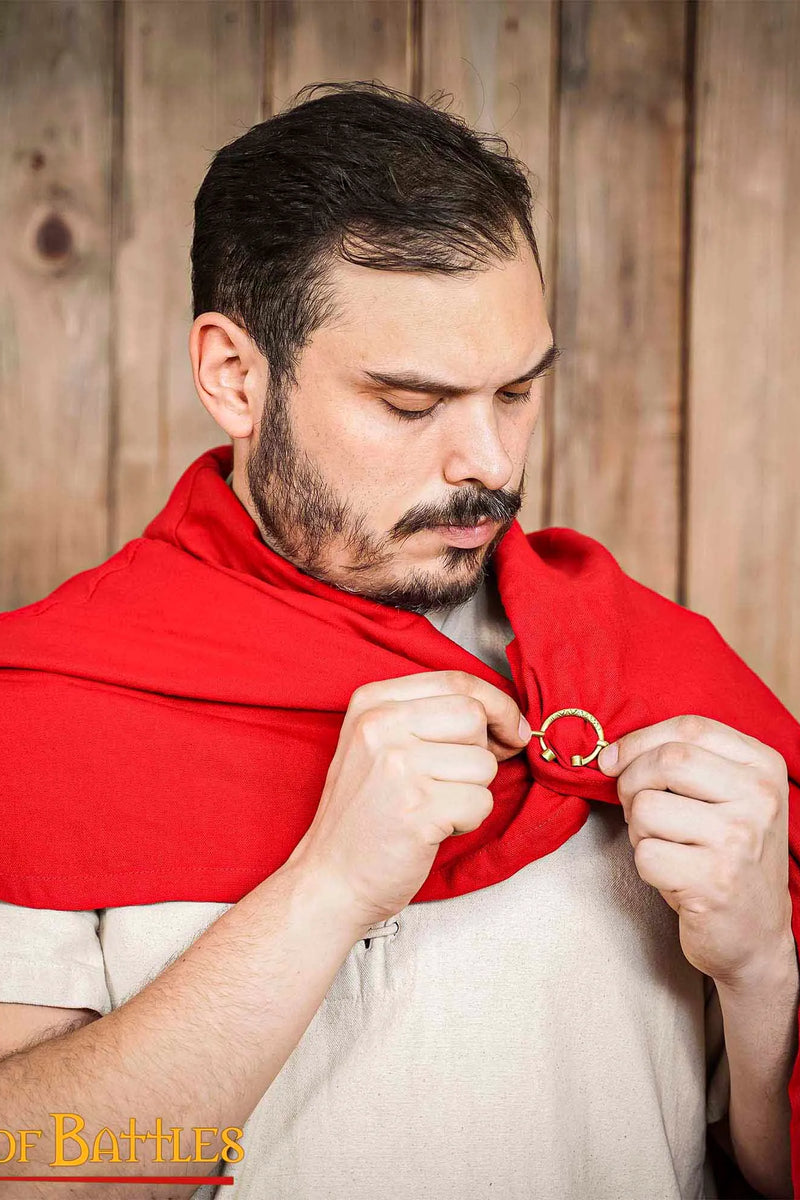 Fibule en fer à cheval du Haut Moyen Âge, laiton