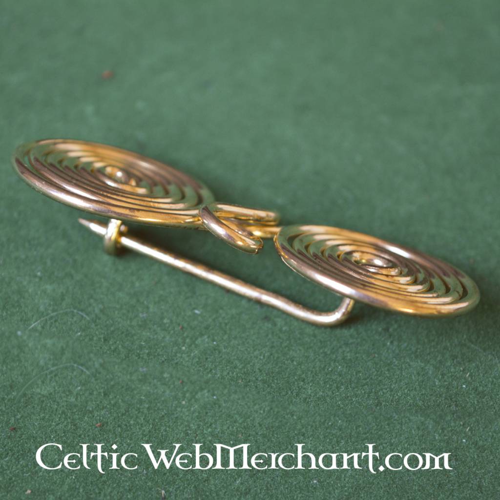 Spiral shaped spectacle fibula, brass