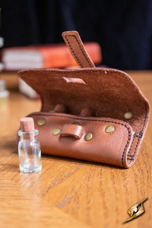 Potion holder with three bottles, brown