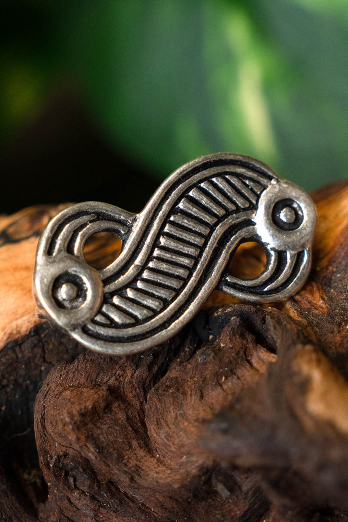 Frankische adelaarsfibula, zilverkleurig, brons