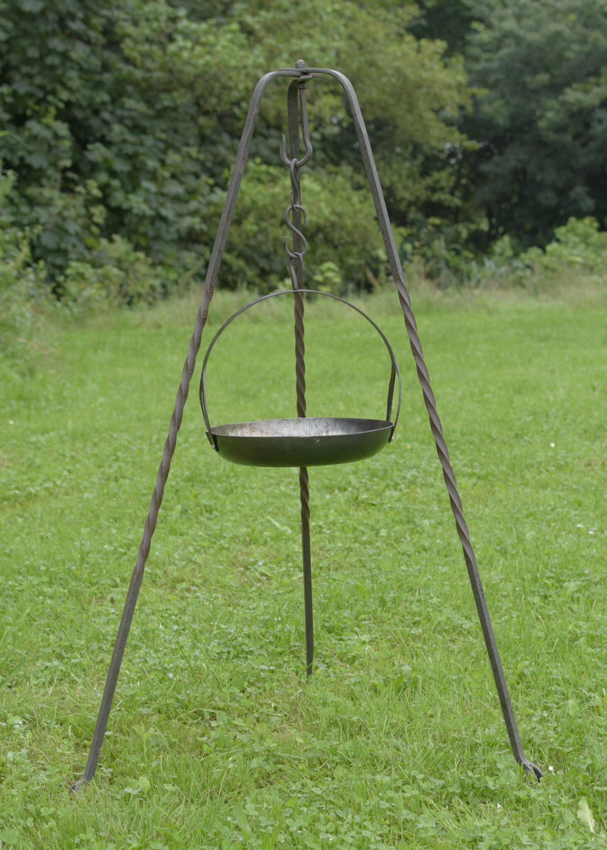 Middeleeuwse pan met haak en hengsel