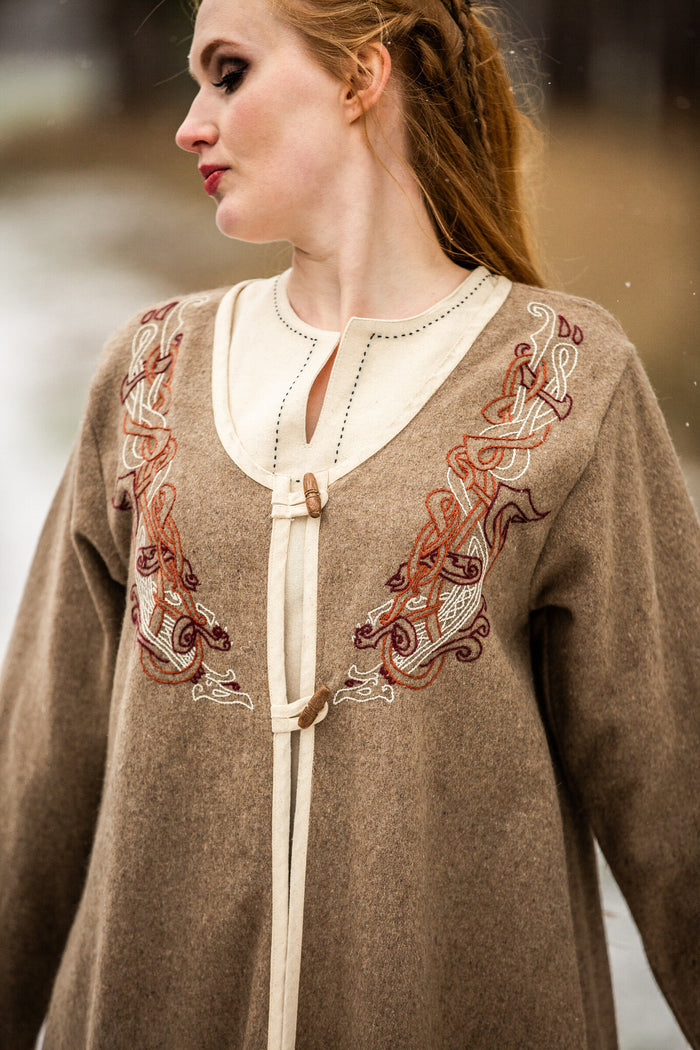 Wikiński kaftan Skadi, piaskowy, mieszanka wełny