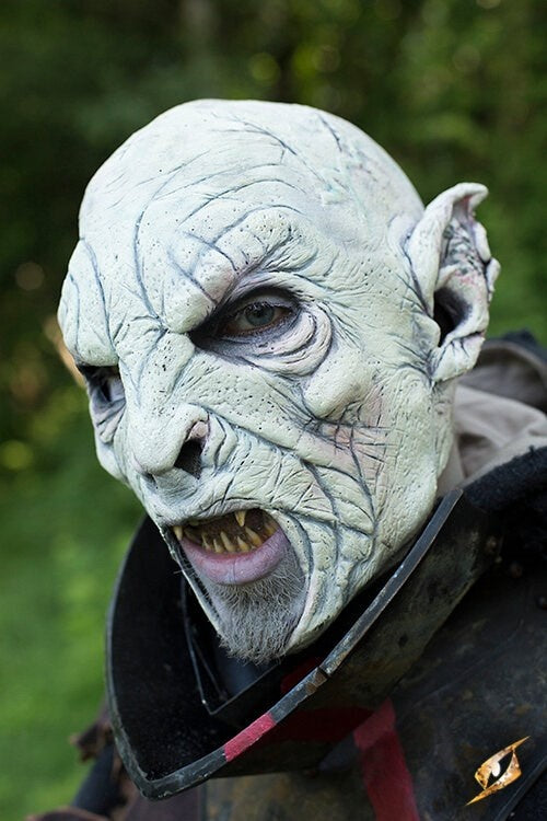 Máscara de orco blanco
