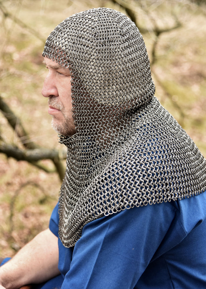Ringhuva i ringbrynja med fyrkantig hals, obehandlad, 8 mm
