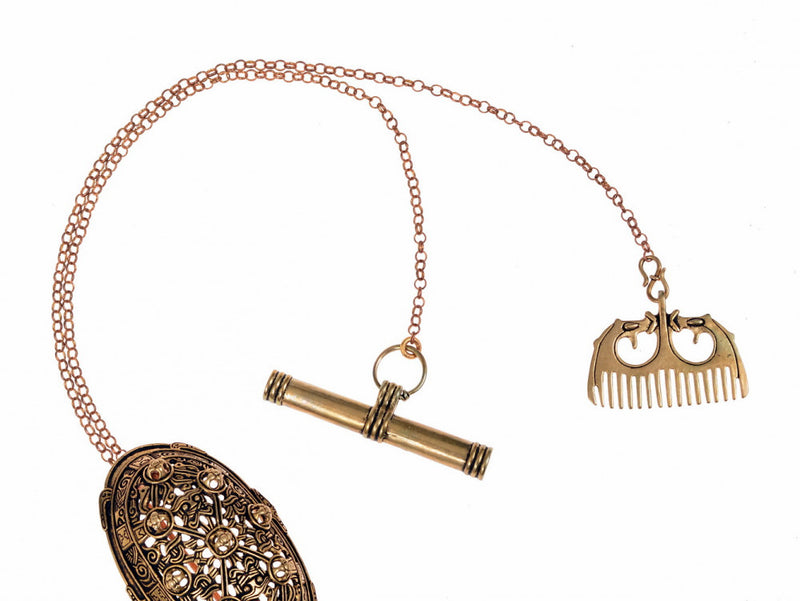 Collar vikingo, bronce