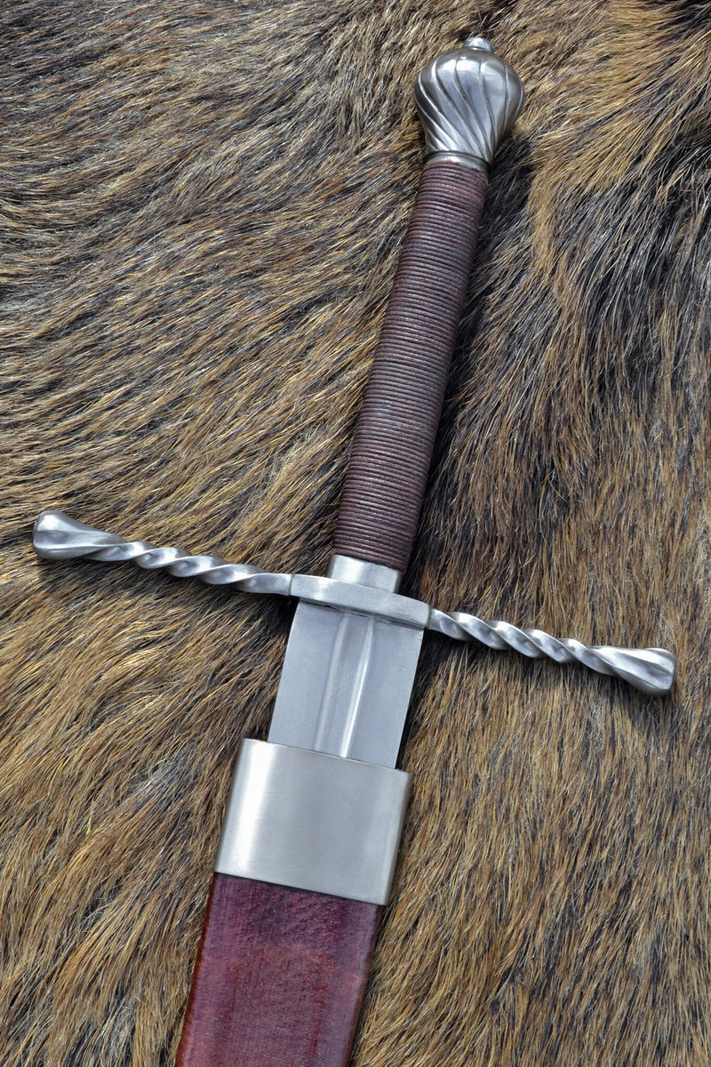 En och en halvhandssvärd Oakeshott typ XVa, slö, battle ready