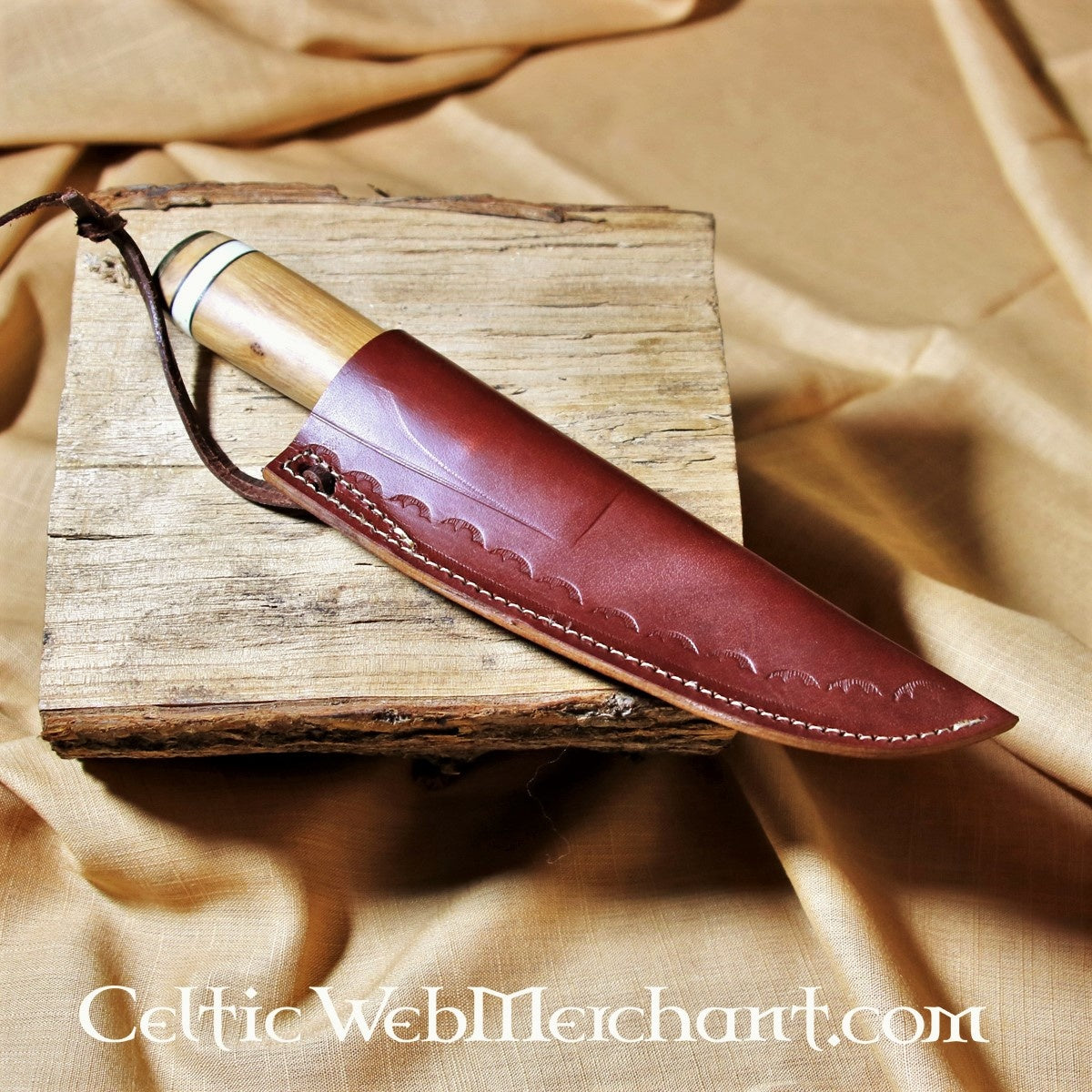 Couteau viking forgé à la main Reykjavik, semi-tranchant