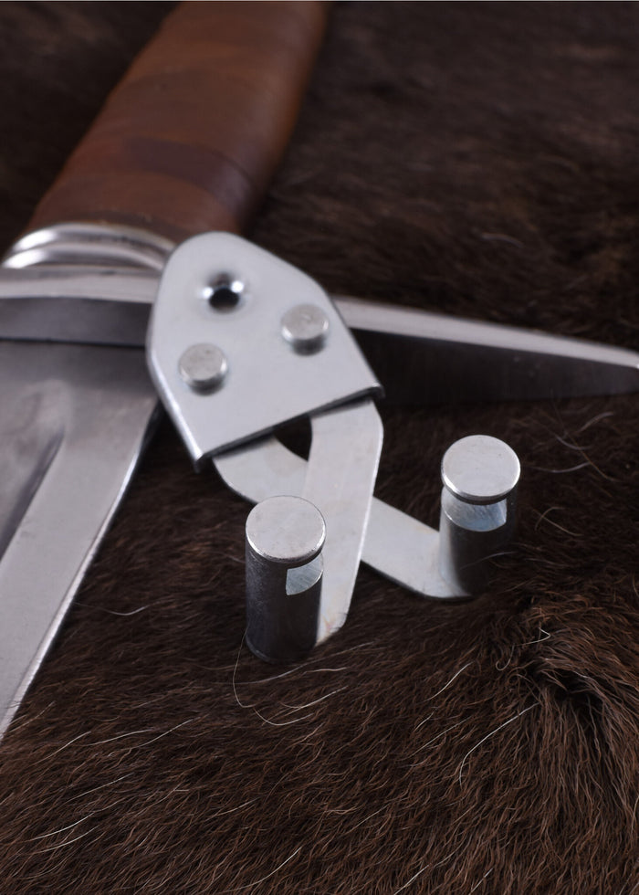 Vægholder til sværd, maks. klingebredde 6,9 cm