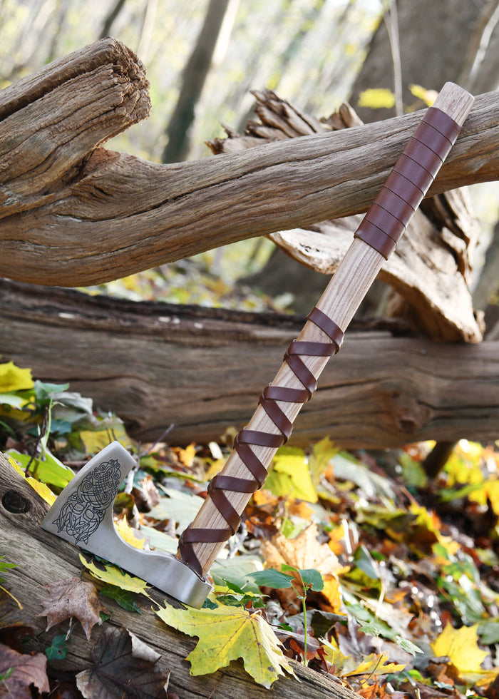 Viking baardbijl, type C, gegraveerd, semi-scherp
