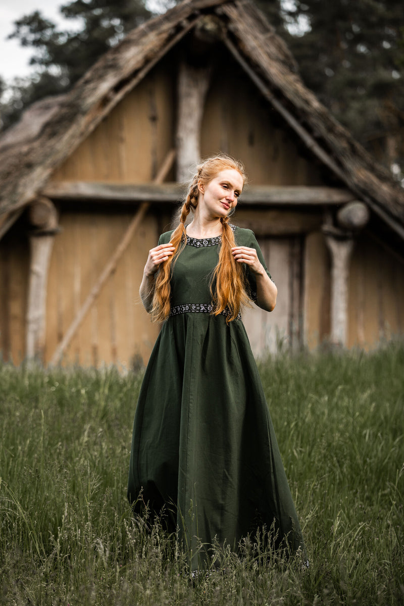 Średniowieczna suknia Ennlin, zielona