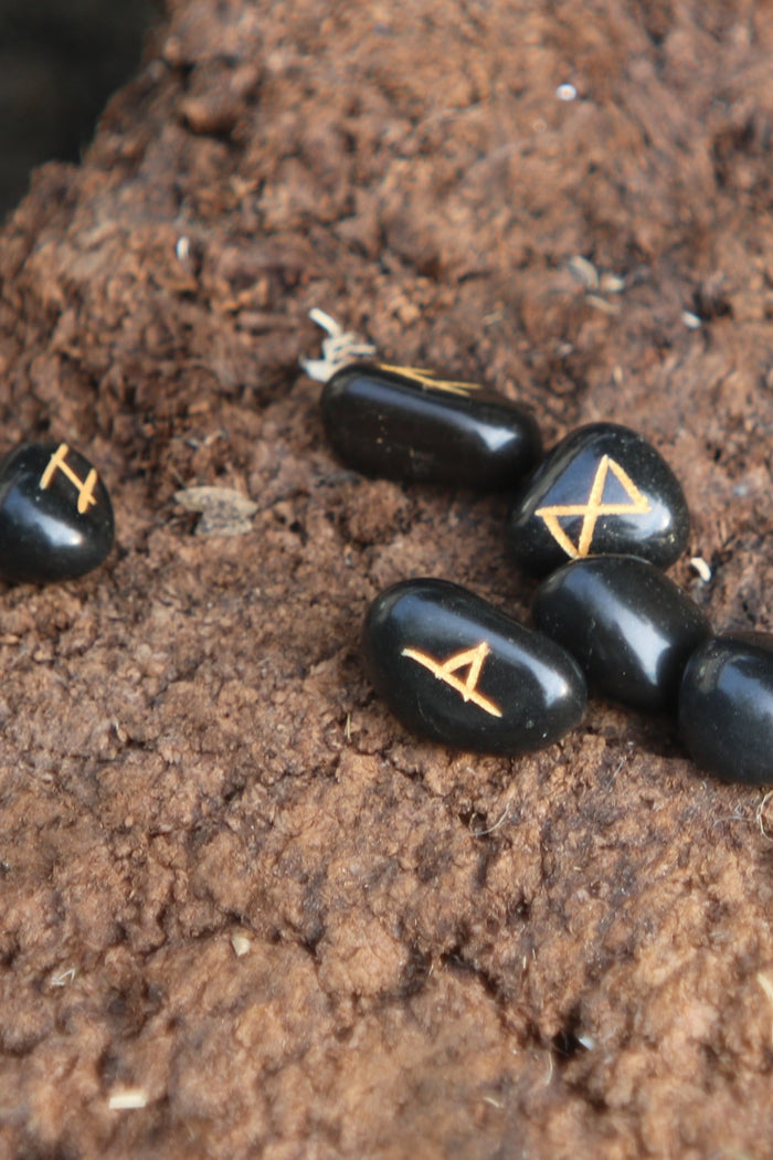 Rune stone set 25 obsidian stones with bag