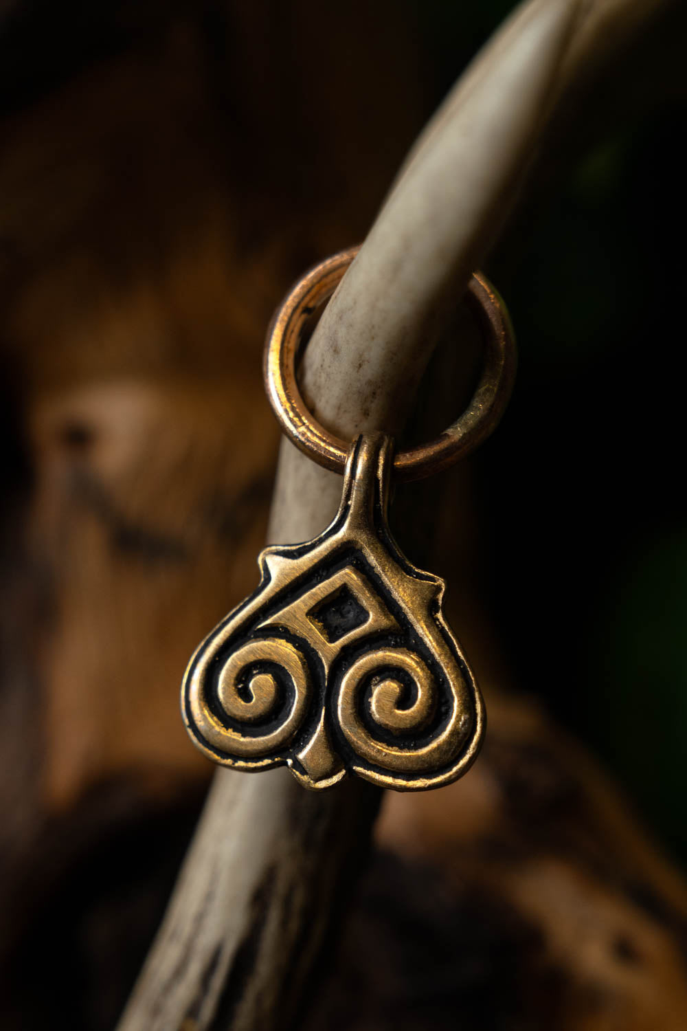 Hartvormig Viking riembeslag met ring