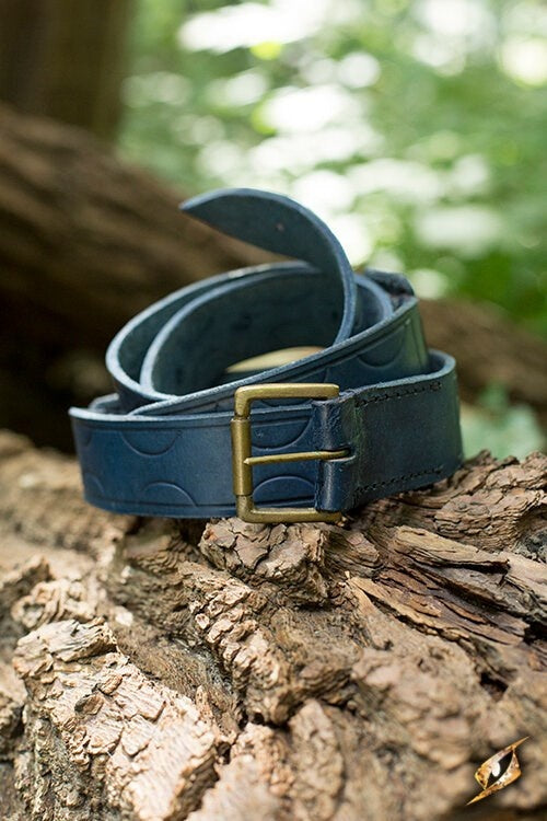 Ceinture Aruthia en cuir, bleue, 160 cm