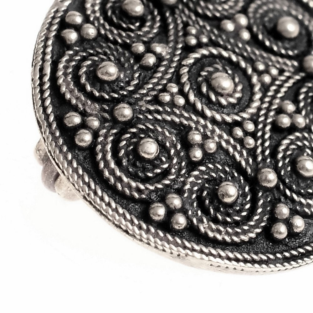 Wikinger-Scheibenfibel mit Granulation, Bronze