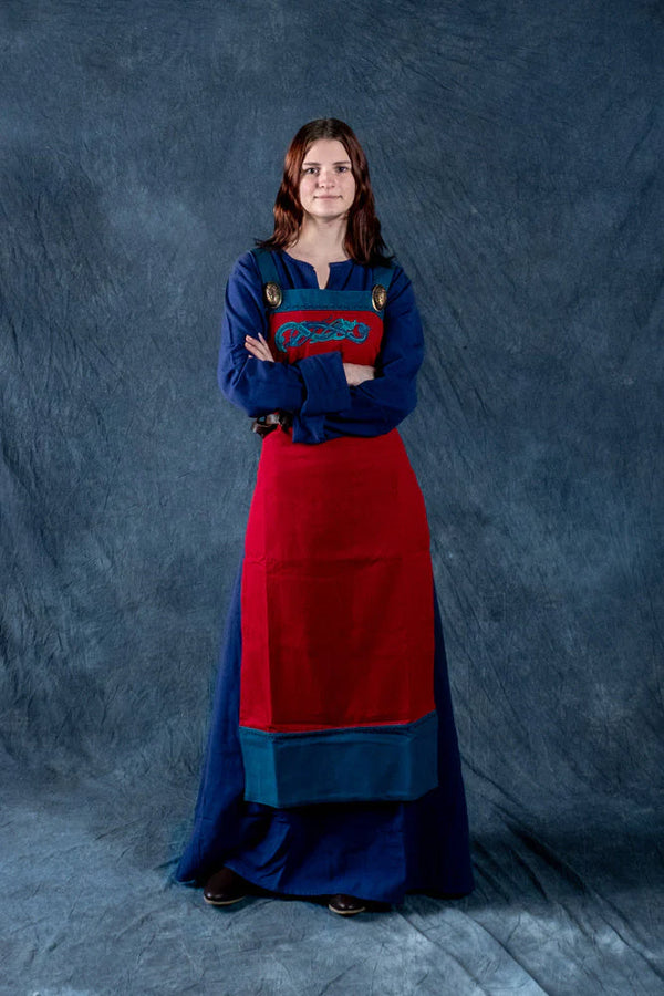 Mix&Match budget: three looks for a Viking woman