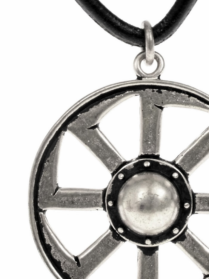 Slavisch kolovrat-amulet, zonnerad, verzilverd brons