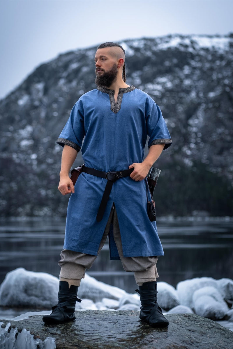Keltisk tunika, korte ærmer, lyseblå