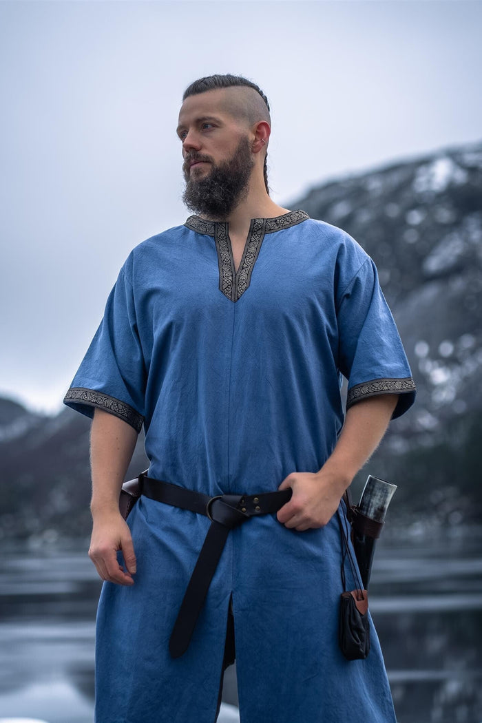 Celtic tunic, short sleeves, light blue