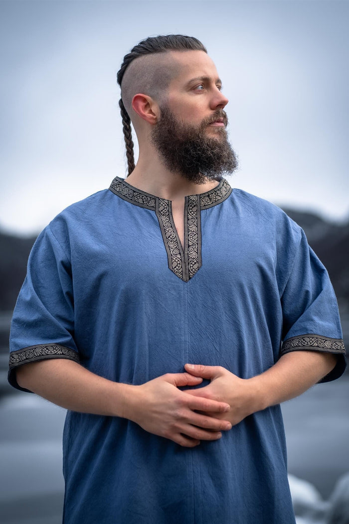 Celtic tunic, short sleeves, light blue