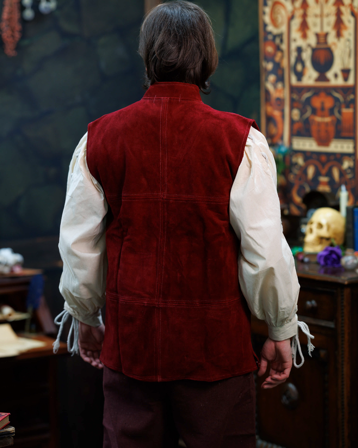 Doublet Laertes, 2e helft 15e eeuw, suède, bordeauxrood