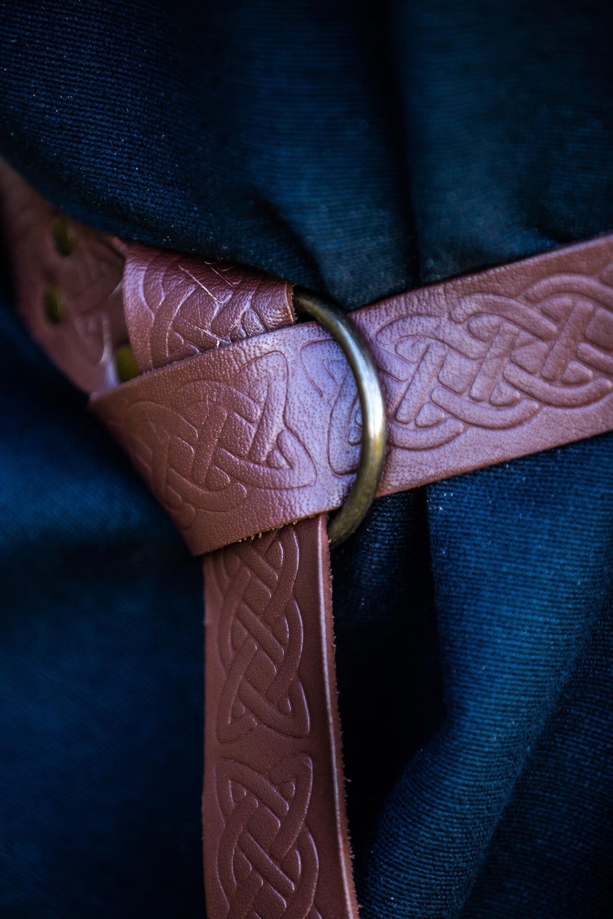 Ceinture celtique avec fermeture à anneau, brune