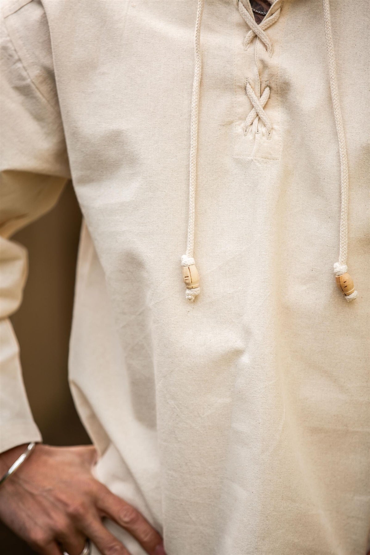 Handvävd skjorta, crème