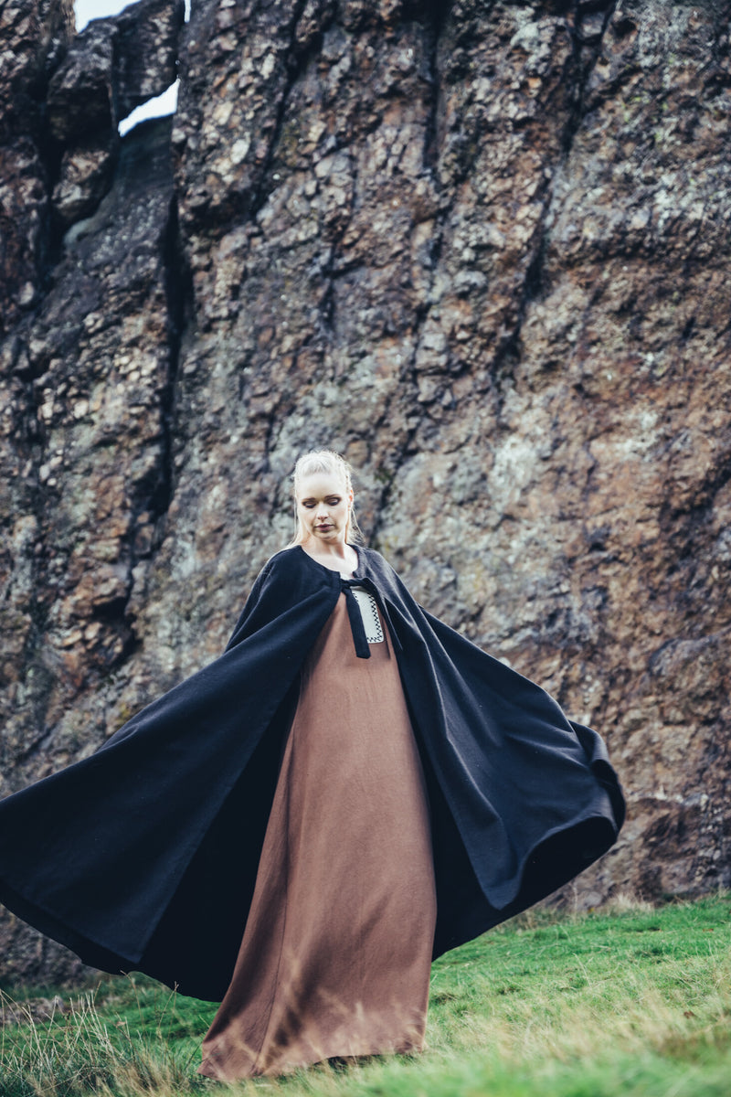 Medieval cloak Robin black, wool mix