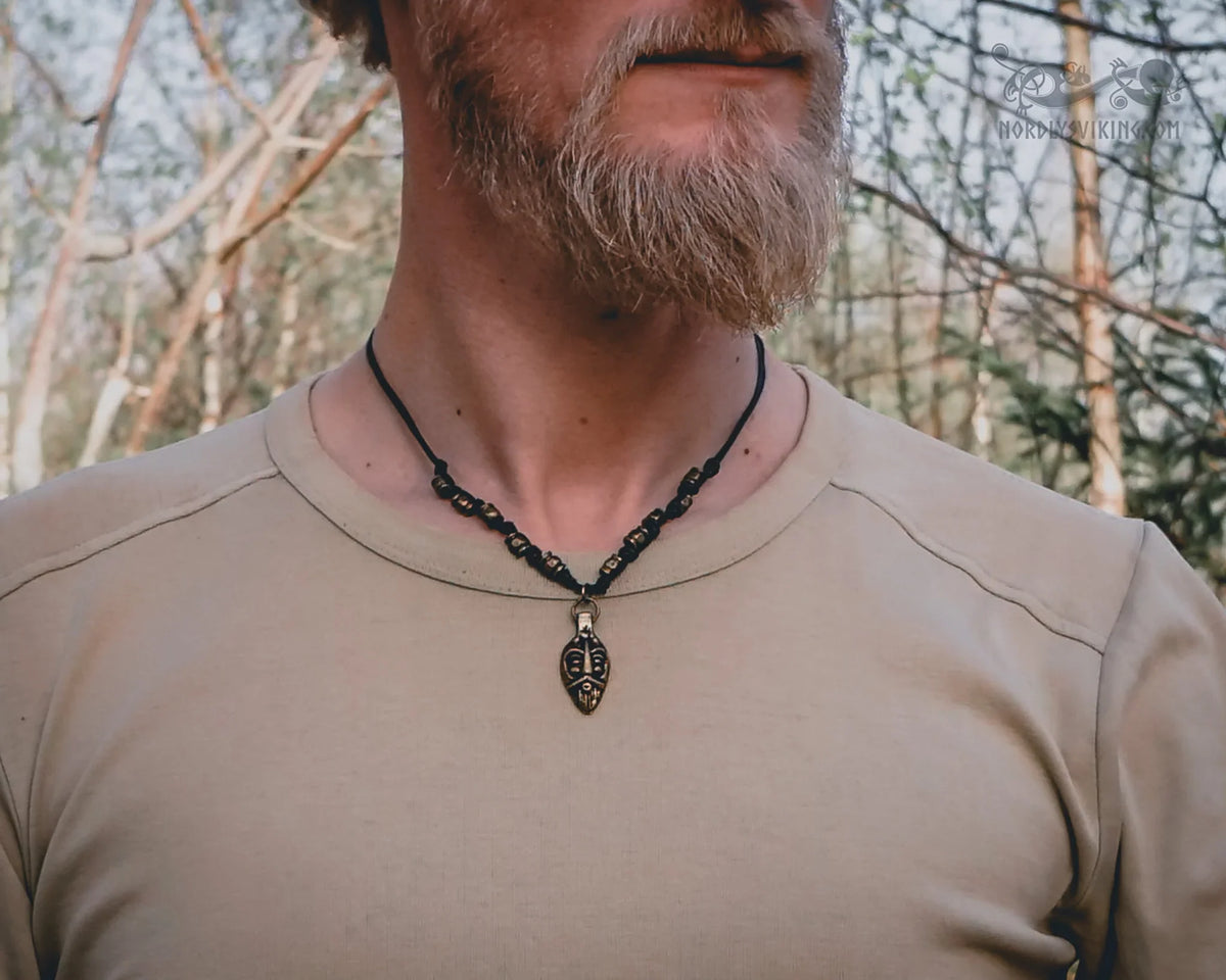 Mască Odin cu amuletă vikingă, bronz