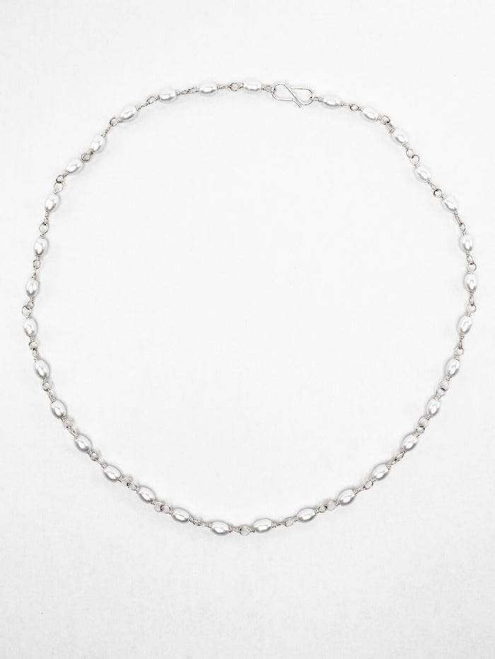 Colar romano Octavia com pérolas transparentes