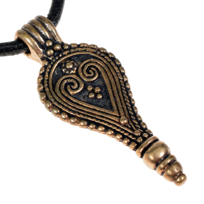 Romeinse druppelhanger, 1e eeuw, verzilverd brons