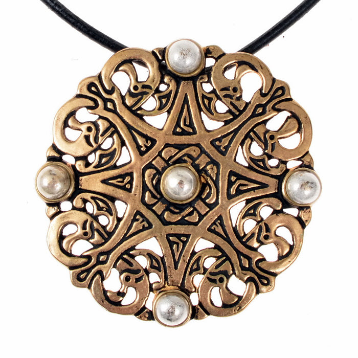 Pingente estilo Trewhiddle anglo-saxão, século IX, bronze banhado a prata