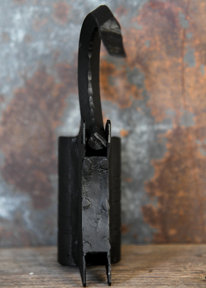 Gesmeed ijzeren hangslot