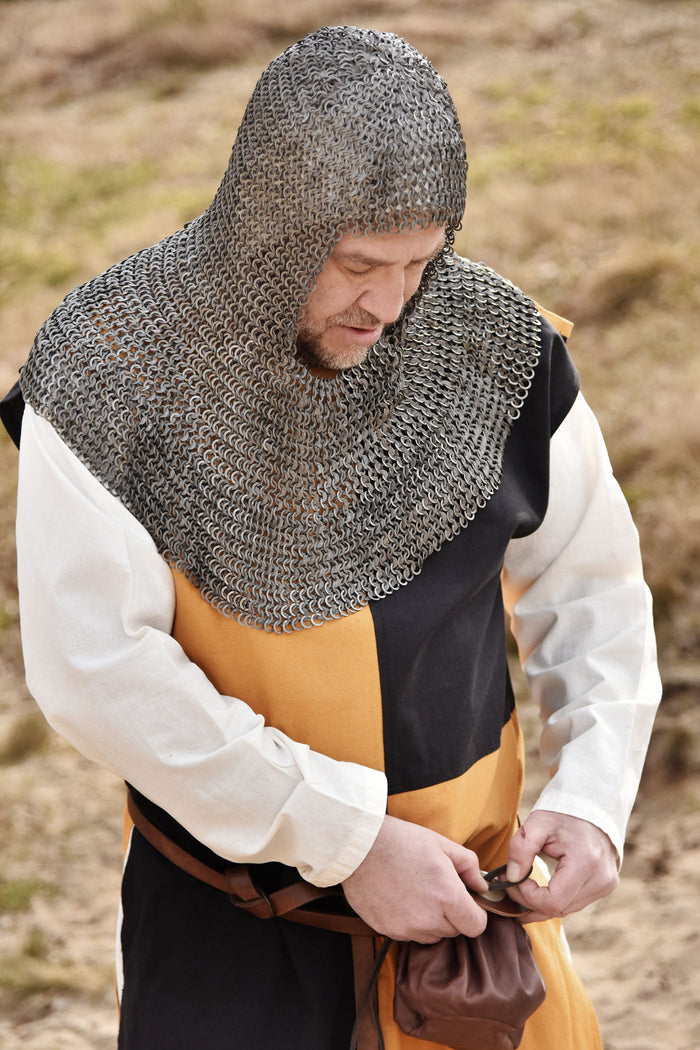 Ringbrynjehætte, blandede flade ringe – kileformede nagler, 8 mm