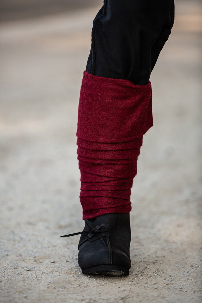 Leg wrappings Hredulf, red, wool mix
